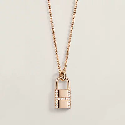 ˇShow YourselfˇHM ADVANCED NICHE LOCK HEAD NECKLACE DIAMONDS