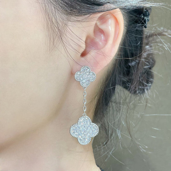 ˇShow YourselfˇCLOVER 2 MOTIFS DIAMOND PAVED SILVER EARRINGS
