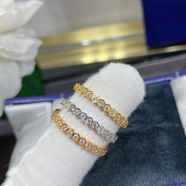 ˇShow YourselfˇBEE LOVE DIAMOND PAVED SMALL RING